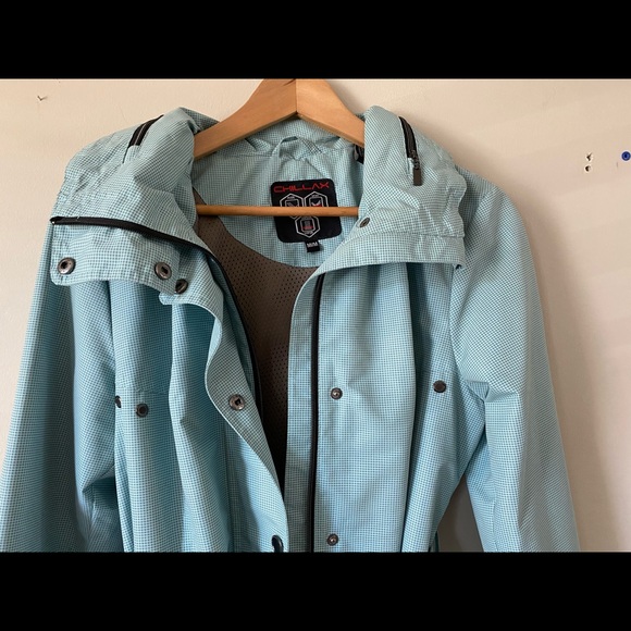 Chillax Trench Coat - Picture 3 of 10